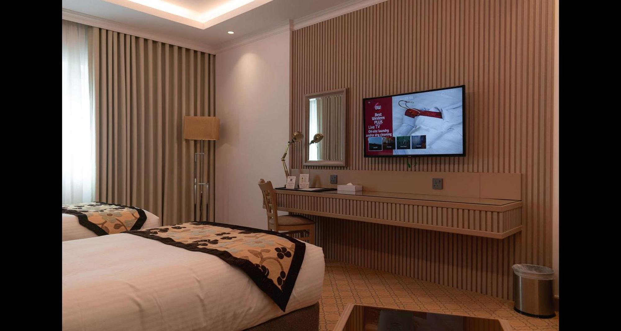 Best Western Plus Jeddah Hotel Madinah Road Exterior photo