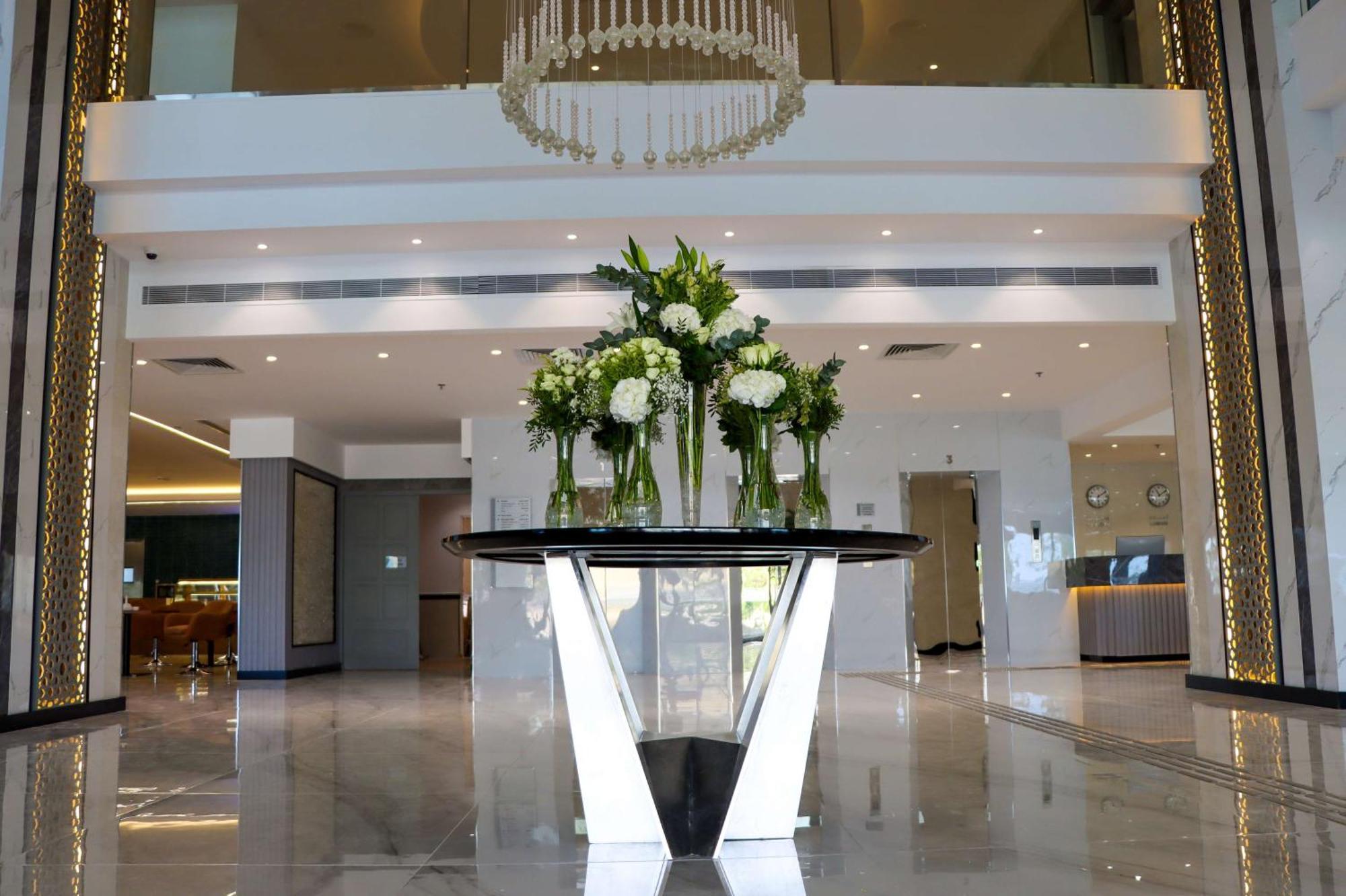 Best Western Plus Jeddah Hotel Madinah Road Exterior photo