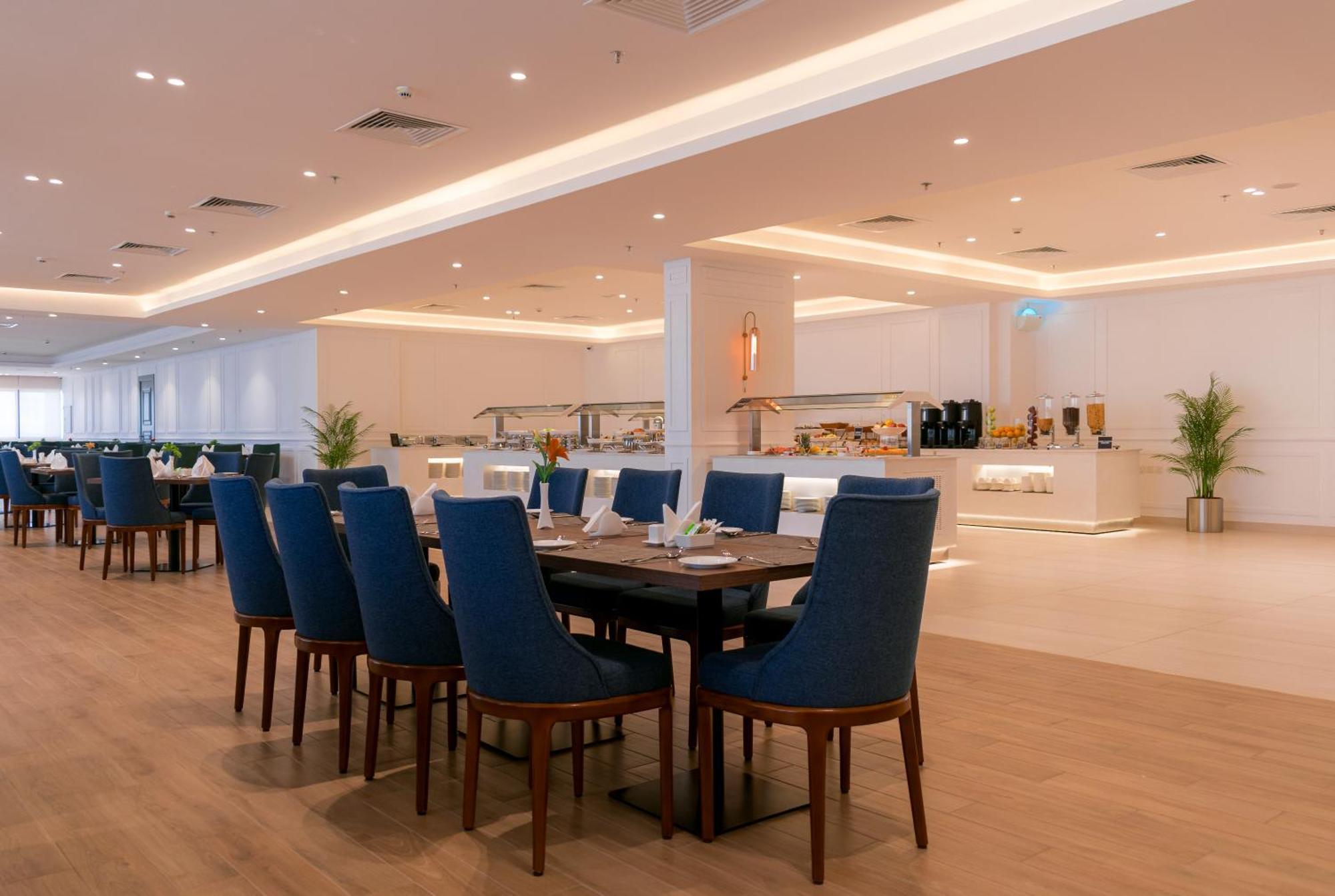Best Western Plus Jeddah Hotel Madinah Road Exterior photo